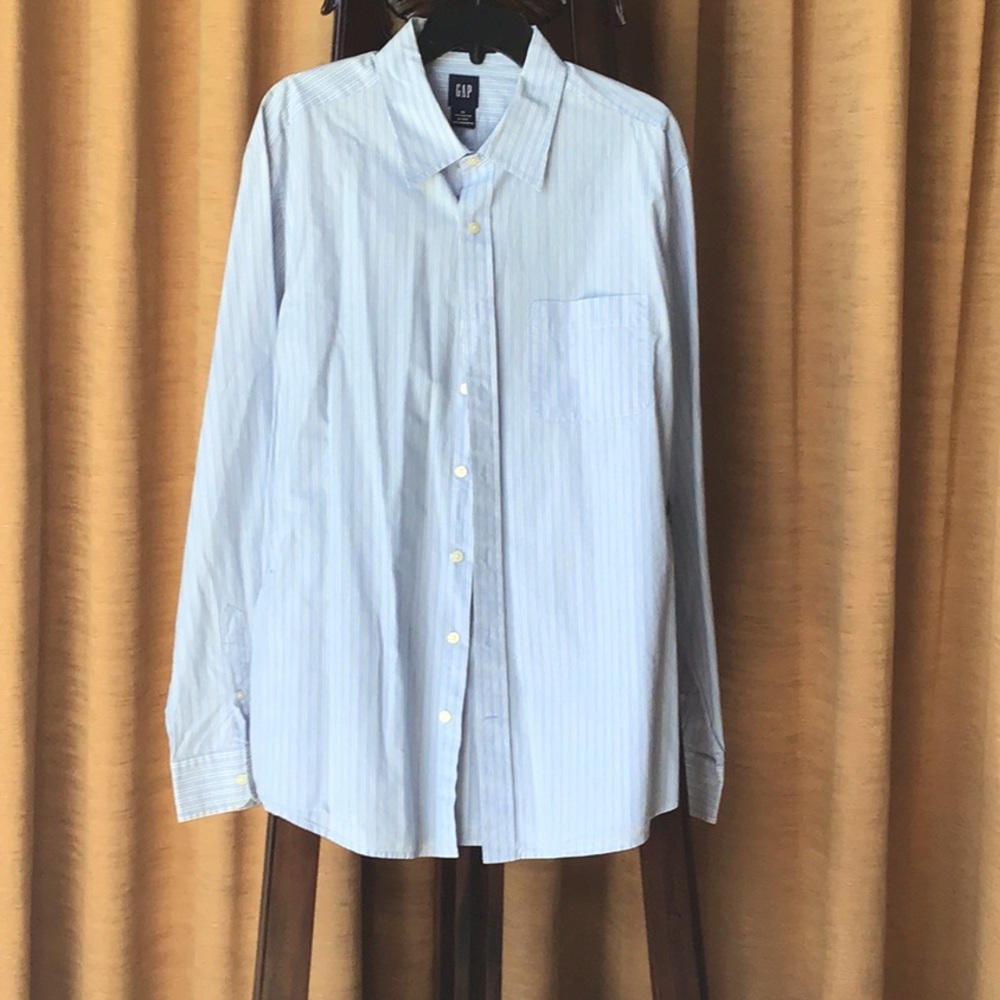 Gap Men’s Button Down